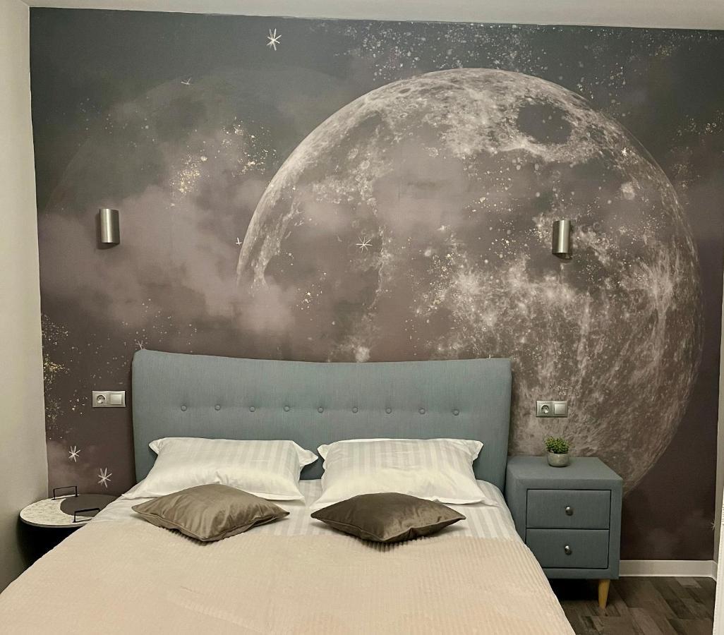 Moon And Sun Apartments 锡比乌 外观 照片
