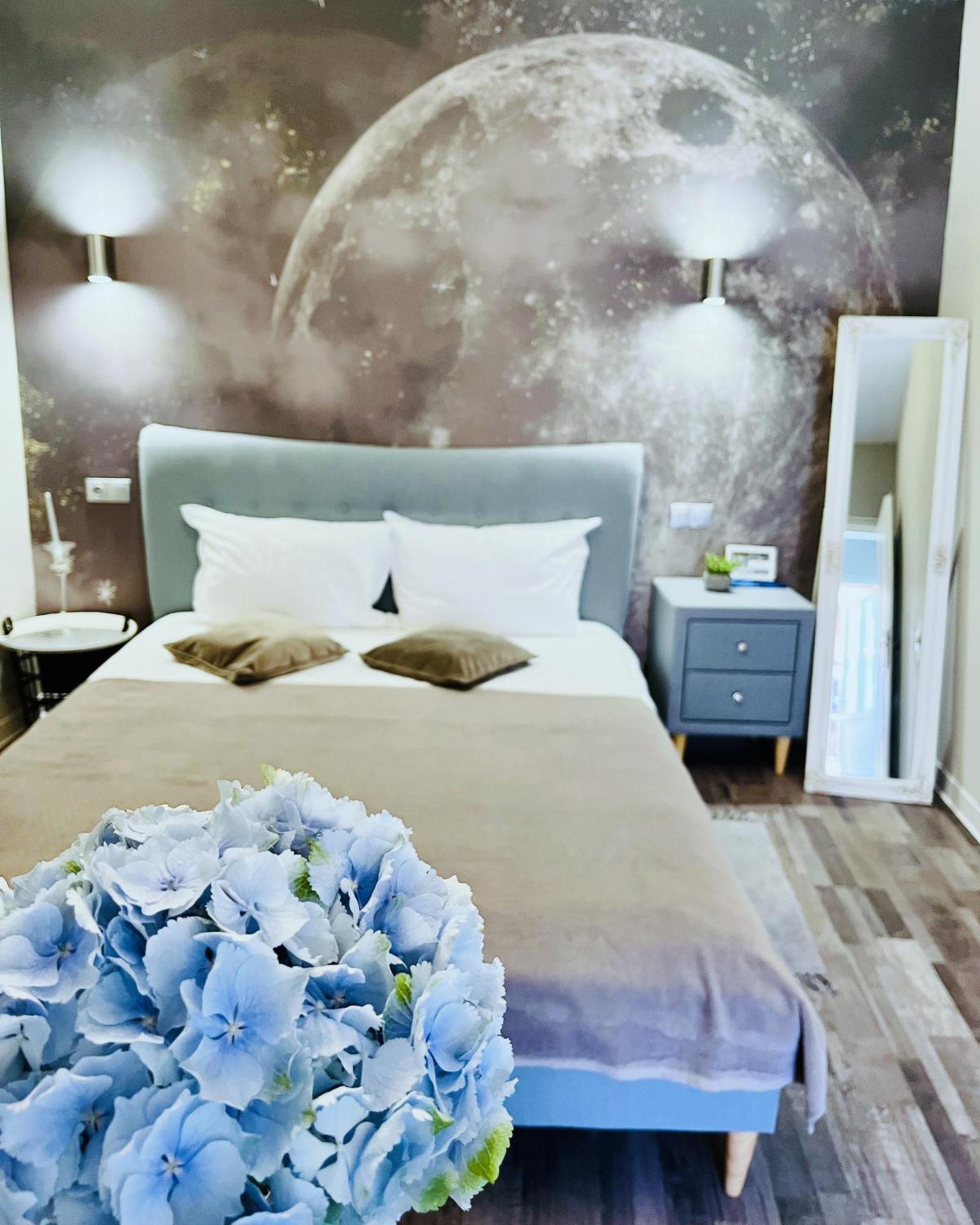 Moon And Sun Apartments 锡比乌 外观 照片